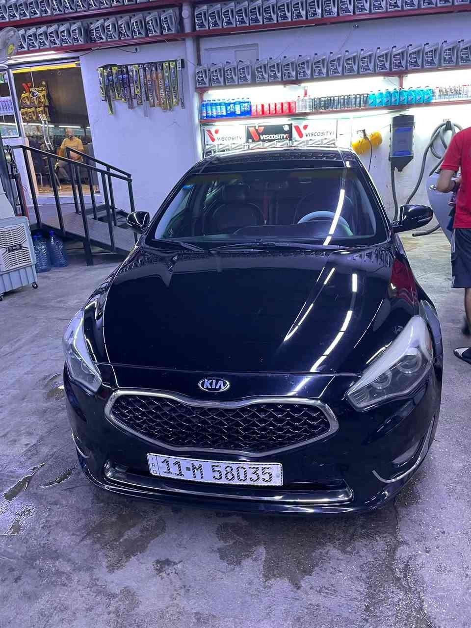 السلام عليكم بيع بسبب ضرف صحي
.. 197km حقيقي
جاملغ ايمن صبغ 

كيا كادينزا امريكي   gdi3.3 فول  لمتد مواصفات
6 سلندر 
الموديل:2014 بأسمي  محرك مبدل كازكيت فقط
نوزلات مال كصة جدد بلكات اصلي موفس ادامة كاملة لمنضومة الاحتراق يم مركز الحسام شرط نشاط فول لفول 
كير كفالة 
تبريد ثلج 
منضومة ماء زيتية اخضر جديدة
راديتر وكوع جدد

السيارة فول ١/١

المواصفات✅

✅ تشغيل بصمة مع بصمة الابواب الامامية

✅ بانوراما طكتين

✅ نظام ترحيب

✅ انارة بالمرايات والابواب الامامية

✅ تحديد سرعة cruise

✅ كاميرا وحساسات خلفية

✅ حساس ماسحات

✅ بردة خلفية متحركة

✅ كشنات كهربائية جلد جديدة جدا
 تدفئة وتبريد كشنات 

✅ خزن ميموري

✅ تدفئة  كشنات خلفية

✅ شفتات ستيرن

✅ تحكم كامل بالستيرن + كهرباء 

✅ نظام ترحيب

✅ يدات نيكل

✅ شاشة كبيرة تدعم صوت الانفنتي ١٢سماعه

✅ نظام صوتي infinty

✅ مري شفط مع الاشاير

✅ تخم ويل 

✅ مرايات قلاب ويه R

✅ منافذ USB 2

✅ منفذ AUX

✅ شاشة عداد ديجتال

وباقي مواصفات الكادينزا معروفه

هزه جديده ولوحات جدد
السيارة بأسمي تحويل ثاني يوم
كلش جديدة واستعمال يومي بسيط 
نضافتها تحكم وبلحقيقة احلى
نقوصات بسيطة 

مكان السياره بغداد
***********
السعر 110
بيها مجال حك الجية
