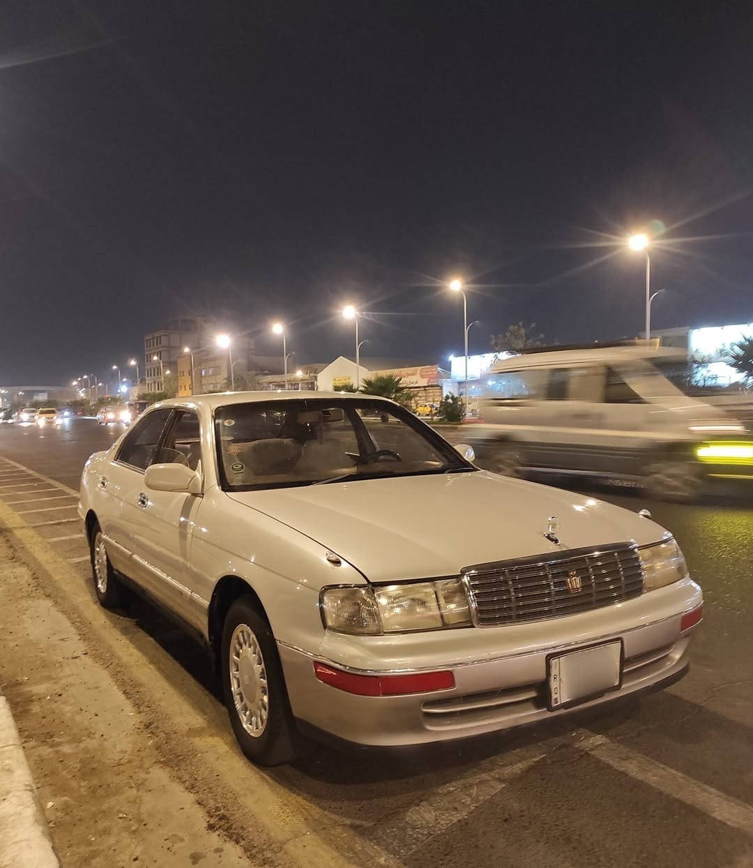 السلام عليكم
بطه متصل للبيع موديل 1992 السياره كفاله من الكص والنقل جثه والأصوليات ، تخم تاير جديد ، العنوان بصره 
السعر 53 وبيها مجال للطيبين للاستفسار ***********
