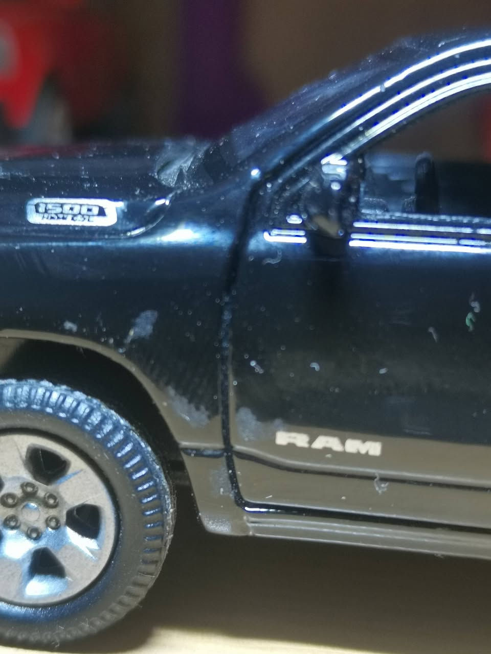 للي يريد يتميز شوي مجسم RAM 1500 2019 لون اسود مع تطعيمات نيكل ومختم 1500 مرخص FCA شركة DODGE السعر 10 متوفر توصيل للتواصل *********** ❤️
