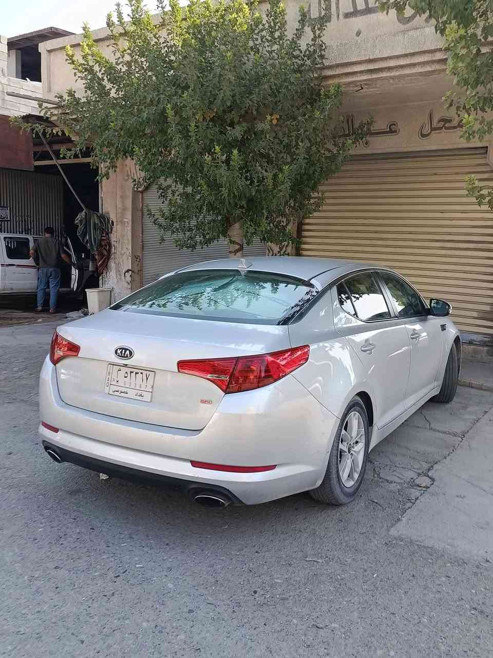 سلام عليكم عندي هاي اوبتما.  السياره احنه من سنتها مستوردينها.     كلين تايتل.  بدون صبغ. بدون ضرر   2011

امريكيه. محرك 2400 GDi.   وضع شركه مامفتوح. 

رقم بغداد الجديد باسمي سنويه 2031 اليوم جددت سنويه. 

سعره 94 ورقه. الله شاهد مشتري كامري ودابيعن ولو هيه سياره حلوه ومرتبه     مكاني بغداد الرصافه ***********.

ملاحظه عندي سونار جديد بيها هم كلين.  بس بارد مكانين. 

ماشيه 125m     السعر 94. ورقه.    السعر 94 ورقه.
