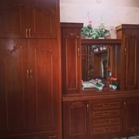 يوجد لدينا غرفة اخشاب  البيع مستعمل نضيفه  السعر ٧٥٠الف وبيه مجال التو...