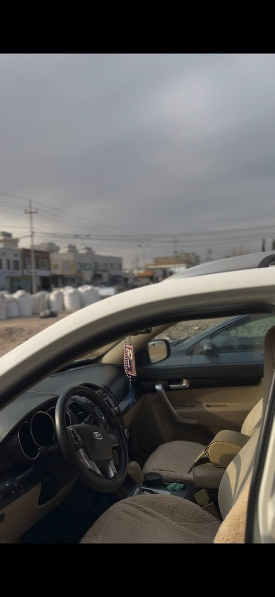 کیاسۆرینتۆ مودێل 2012 مکینە وگێر بە شە رط 4جێ پە ڵە ی بجوکی هە یە
***********0 أربيل, العراق
