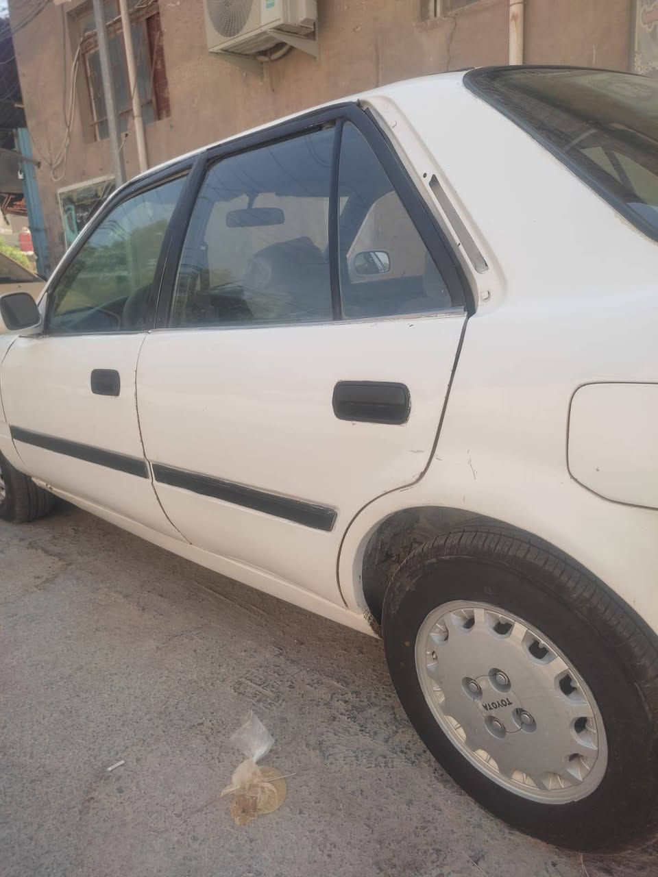 سلام عليكم 
سياره كرونة عضم مديل 89
محرك حاوية حدادية نص 
تخم تاير جديد لون أبيض
دواخل نضيفة السعر 35
الاتصال على الرقم 
***********
