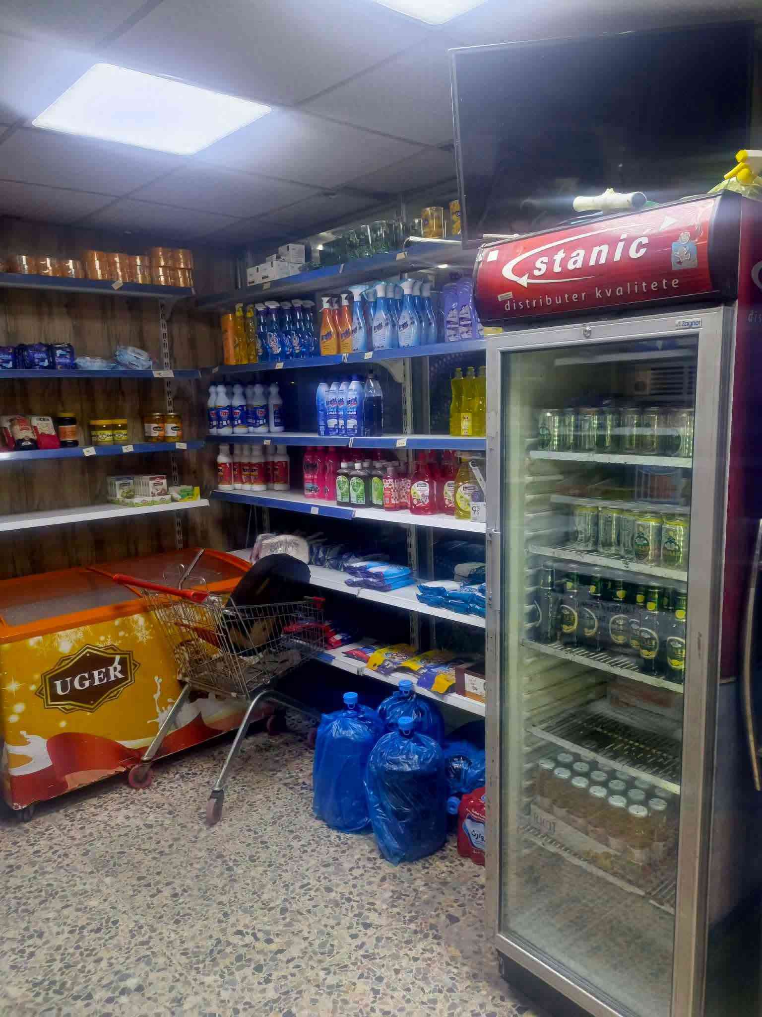 اسواق كامل للبيع مكانه بغداد البتاوين قرب ساحه النصر 
دخل من 400الى 600
ايجار مليون و100
سعــــــــــــــــــر، 5
#تريد شلع هي بضاعه بدون 🌐موقع 
بكفيك
