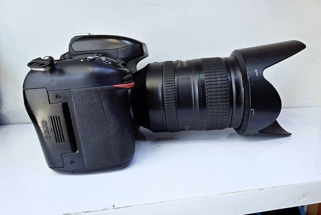 كاميرا Nikon موديل #D610 فول فريم جداً نضيف 

مع عدسة 28-300 تصوير بعيد وقريب تنفع للتصوير الرياضي والجلسات 

 الدقيقه 24 ميگا بكسل

الفيديو فول hd

مع شاحنه وبطارية ورام 32 سان دسك

كاميرا كل نقص مابيه

والسعر #٦٧٥الف
للتواصل واتساب *********** او مراسلة الحساب
