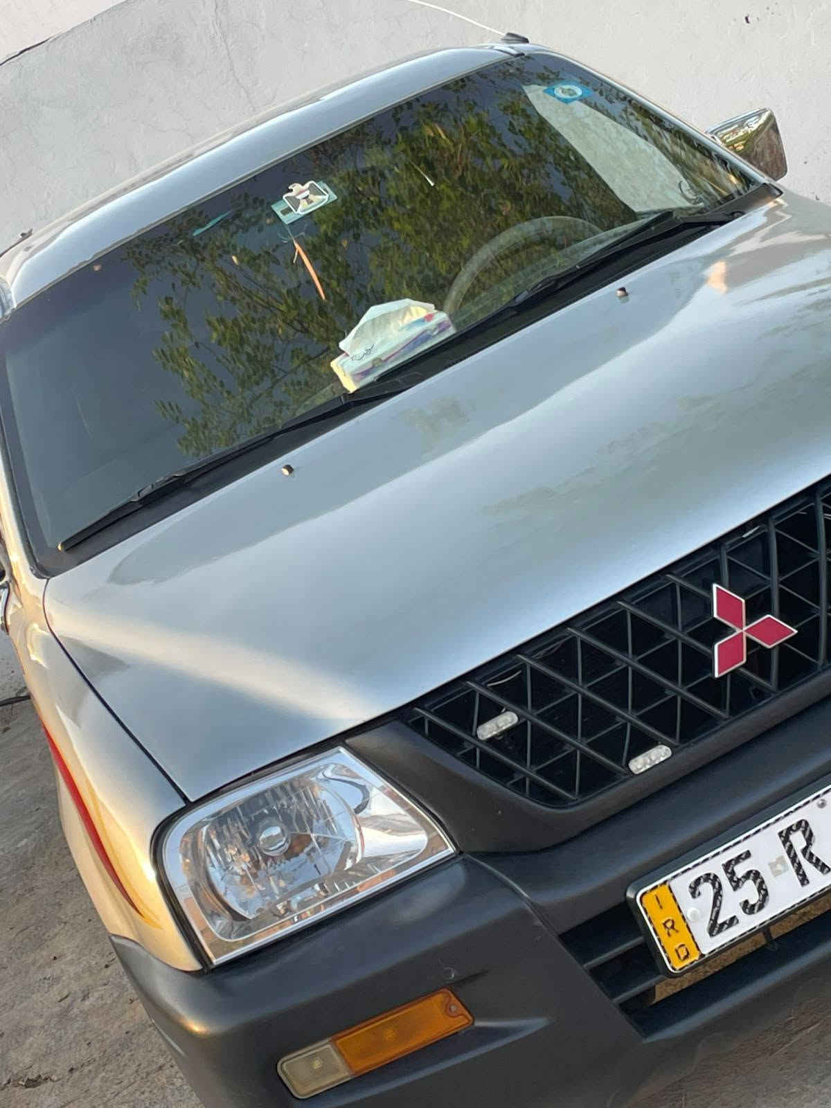 سيارة • للبيع • موديل ٢٠٠٢