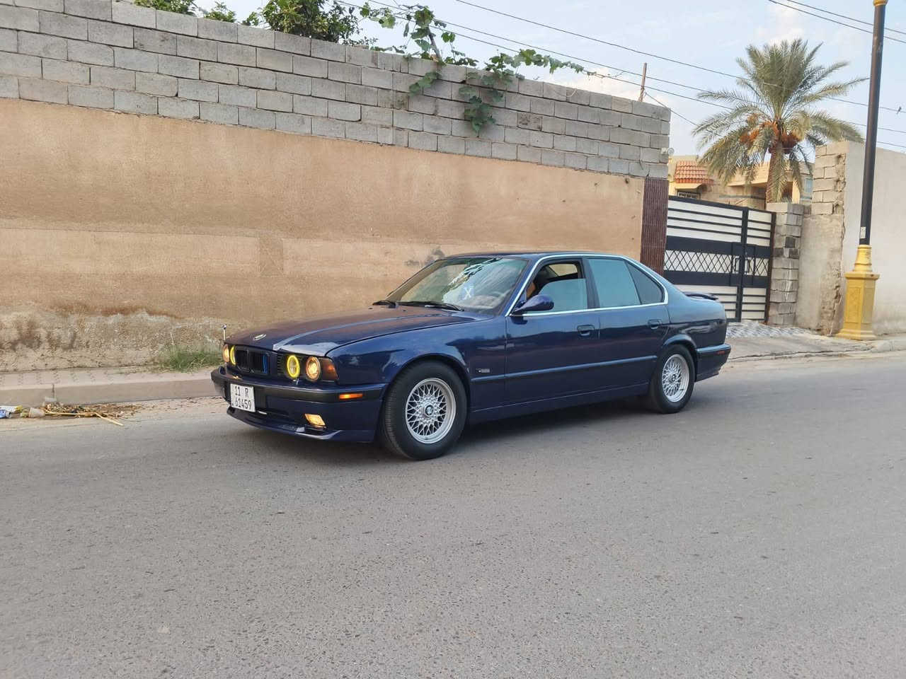 بي ام 525 • موديل ٩٠ • رقم بغداد
