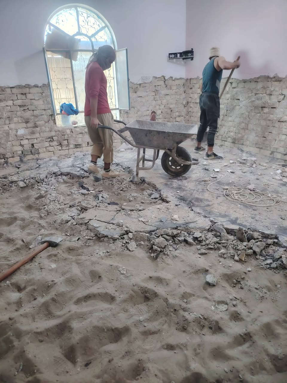 *********** 📞سلام عليكم  /  يوجد كادر عمل جاهز /  تصعيد مواد /  تنضيف بيوت /  تفليش /  تكشيط /  دفن نهري /  شقلنه ليل ونهار /  ومعداتنه جاهزه  ومالك دخل بكلشي تأخذ شقل جاهز مني سلمني شقل وتأخذ شقل جاهز / ماعليك بس تصال على رقم ///   وسياره تجيك للبيت // وموجود واتساب
