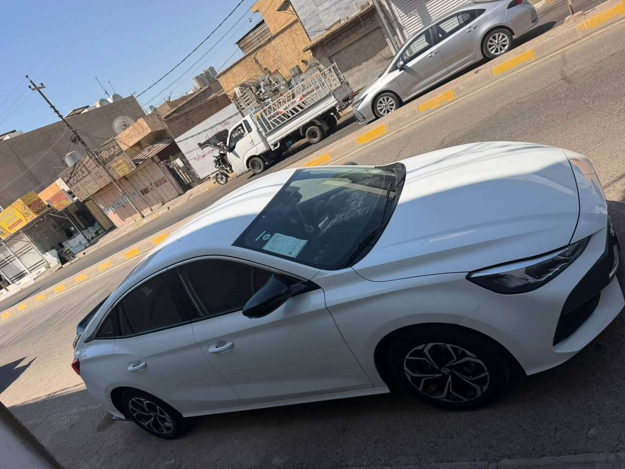 سلام عليكم MG جي تي
موديل ٢٥ سياره وضع شريكه 
 كير عادي مواصفات معروفه
سعره 105 او بيها مجال 

***********
