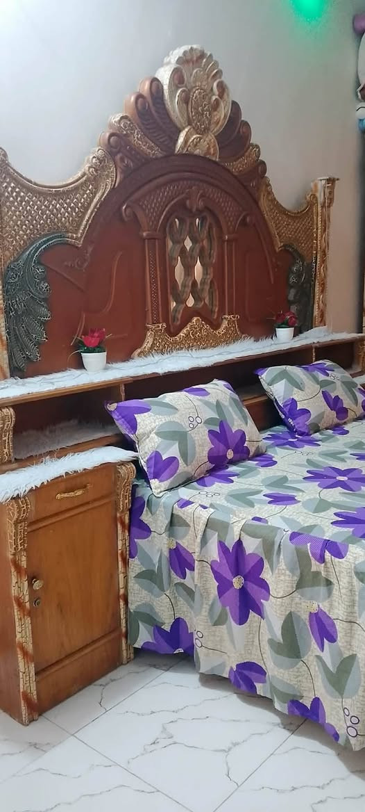 غرفه نوم • نضيفه • سعر خاص