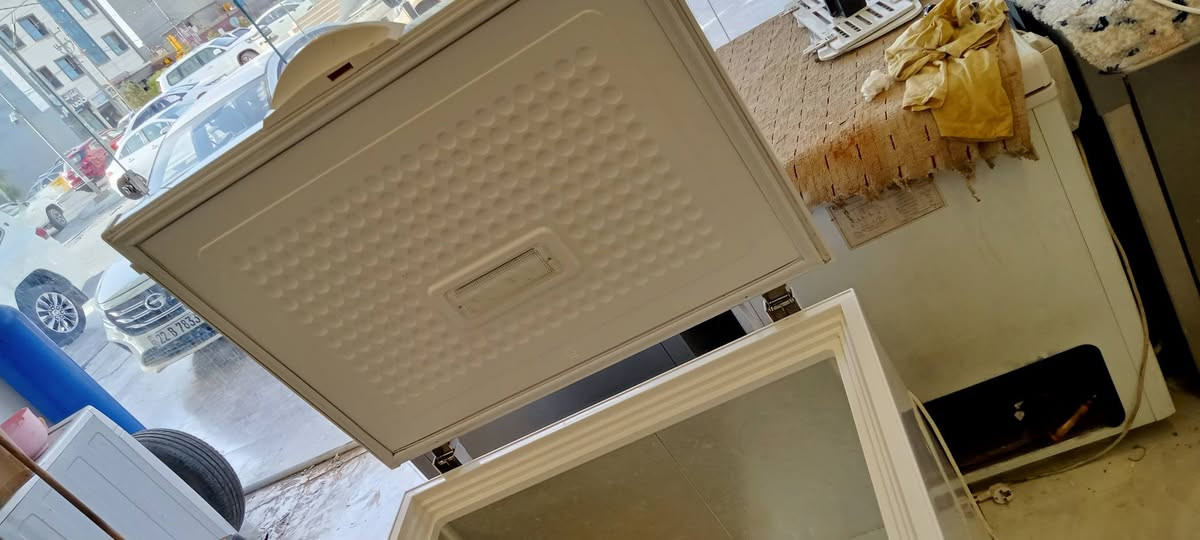 مجمده يونيفا
السعر/115الف
الرقم/***********
