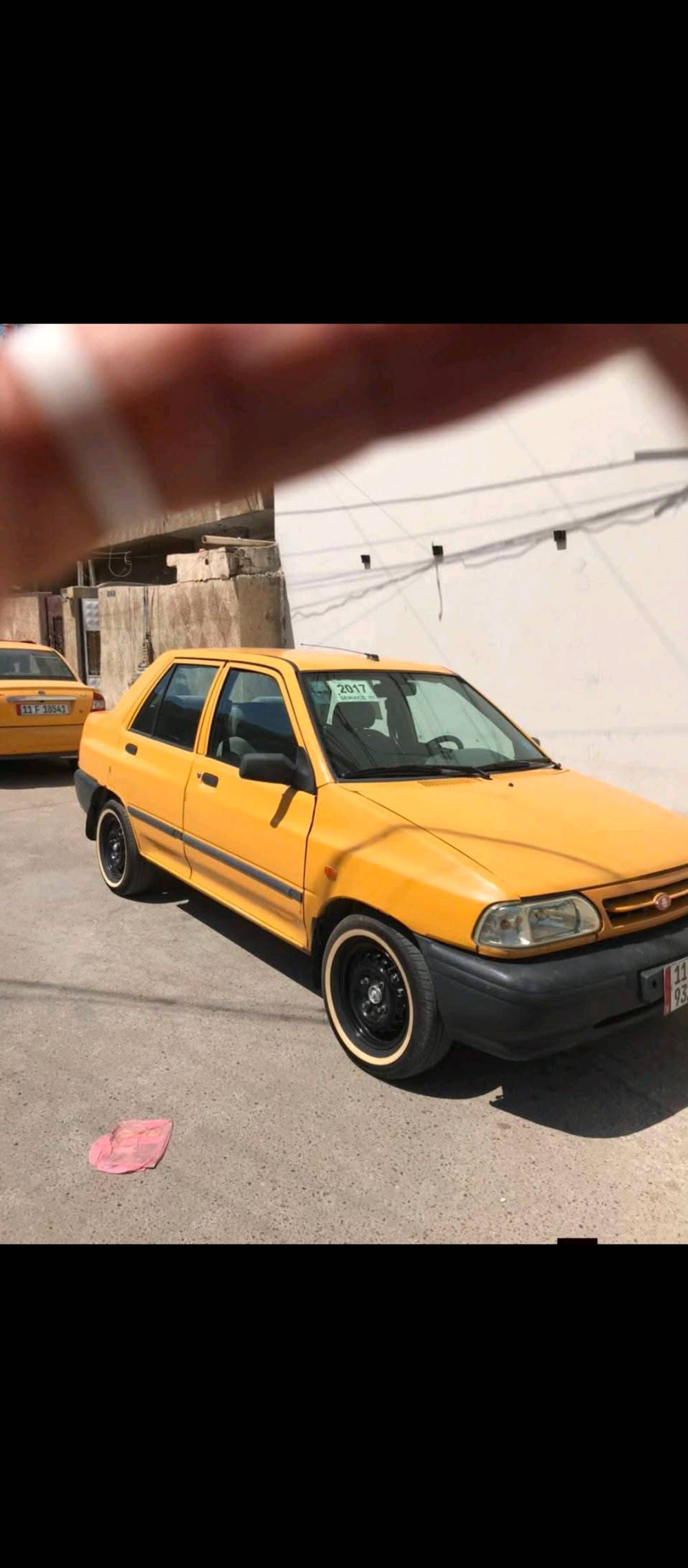 التفاصيل داخل المنشور
ممكن تذكرلنا شنو موديل السيارة بالضبط وكم سعة المكينة/عدد السلندرات؟: 
موديل السياره 2017 رقم بغداد نكليزي بسمي مصفره هيئه وغرامات ما عليه شي
وين موقعك بالضبط ببغداد، وهل السيارة متاحة للفحص والمعاينة بأي وقت؟: 
مكاني بغداد الطوبجي للاستفسار الاتصال على الرقم   ***********
الأوراق باسمك؟ وبيها طشات/صبغ أو تبديل بأي قطعة غير اللي مبين بالصور؟: 
مكفوله من كولشي بسمي مكفوله تبريد ثلج بس لجاملغ لمامي لي عكس لسائق مبدل فقط ما بيه اي شي ثاني وكله شغاله ومكفوله
شنو سبب البيع، وهل السعر قابل للمراجعة لو نهائي؟: 
السعر 38 وبي مجال او مراوس بسياره حديثه انطيه مقدمه ولفرق اقساط عادي بس كون سياره حديثه اوتماتيك