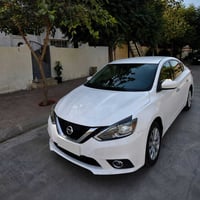نيسان سنترا • ٢٠١٧ • ١.٨ SV شاشة