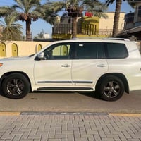 لاندكروز • ٢٠١٢ • ٨ سلندر