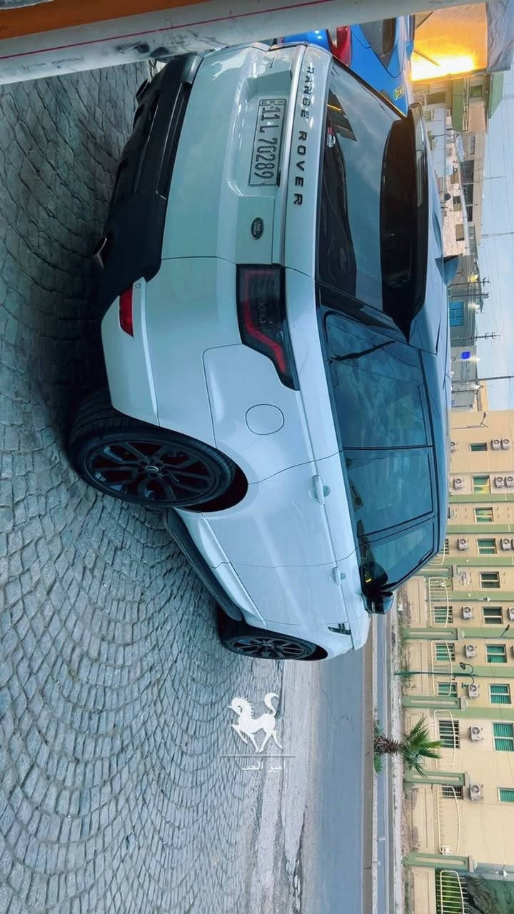 @سلام عليكم راج روفر سبورت ٦ سلندر وارد امريكي حادث بنيد مبدل نفس الون داخلة كلين محرك كير صدر دواخل كلة جديد شرط الفحص بيها شبر صبغ جاملغ الايمن وشبر باب الايسر سيارة جداا نضيفة استعمال بيت والصور تحكم رقم بغداد دولي مكاني بغداد الكرادة السعر ٢٦٠ ورقة للاتصال *********** للبيع فقط

