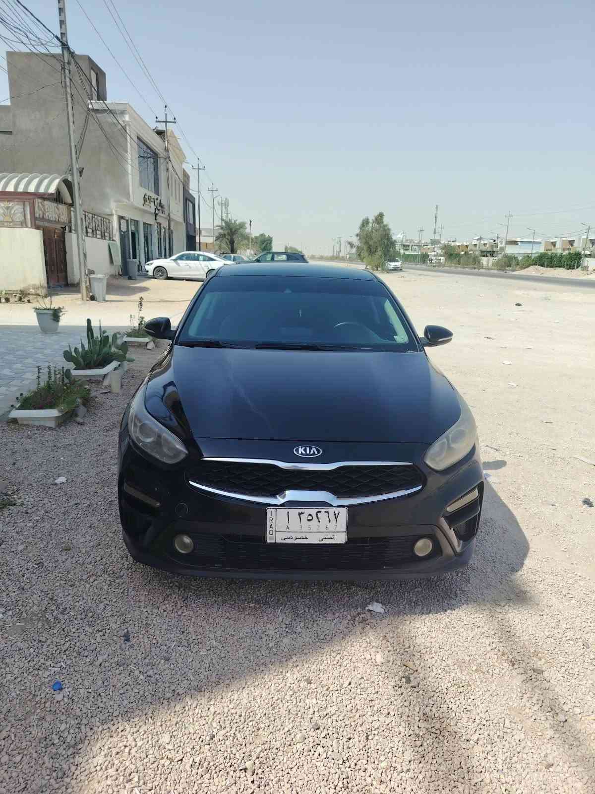 للبيع فورتي مديل21 معوقين بعد سنه تصير حره وكله عامه سياره جديده بيهاا 3 قطع صبغ بدون دواخل مكان نجف سعر 108 وبيها مجال تصال ***********

