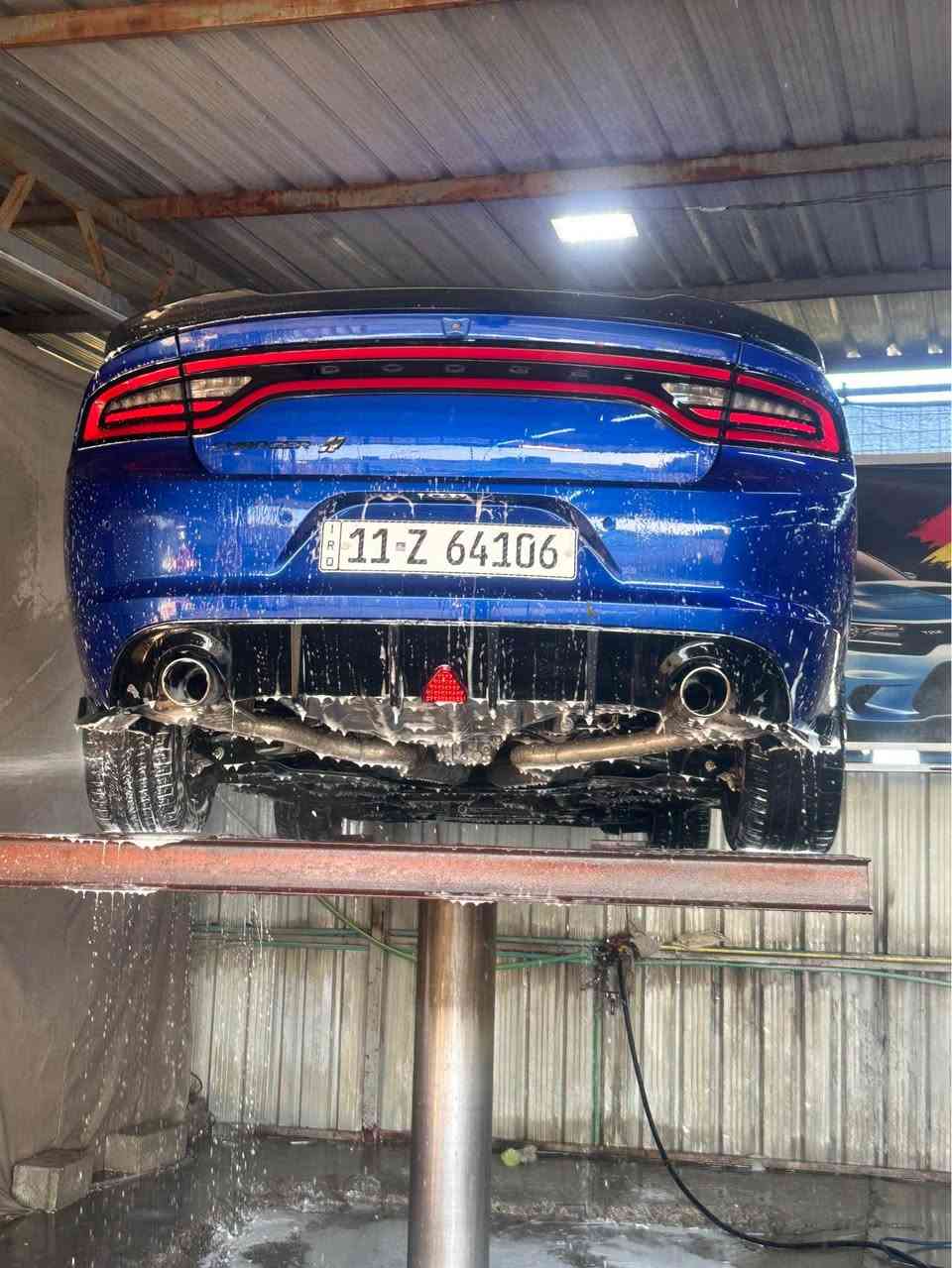 Dodge charger (2022)امريكي
سته سلندر v6
داخل جلد اسود 
كراسي كهرباء 
تدفئه وتبريد كشنات 
هيتر استيرن 
ميموري سيت ٣ دكم 
فول تحكم ستيرن + شفتات 
كروس سرعه 
سياره فور ويل ملغي 
منظومة زنون متغير لون عليه من البرنامج 
نقاط عمياء بلمري 
مرايه اوتو دم 
Performance package 
حادث السياره جاملغ ايسر وبنيد وخشم جاملغ ايمن 
كير مكينه بلاديات كلشي مملعوب بيهن 

السعر (١٩٥) وبيه مجال 
مكان السياره بغداد السيدية 
*********** بغداد, العراق

