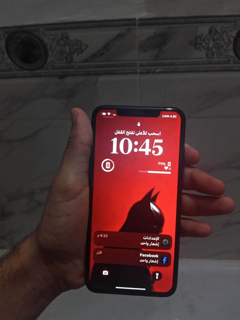 السلام عليكم ايفون اكس اس ماكس ابلادي مبدل فقط ضهر بطارية 78 ذاكرة 64 كلشي بي شغال فيس ايدي خط اتصال سماعات كامرات كله فول السعر150 وبي مجال بسيط شراي راسلني او اتصل ***********
