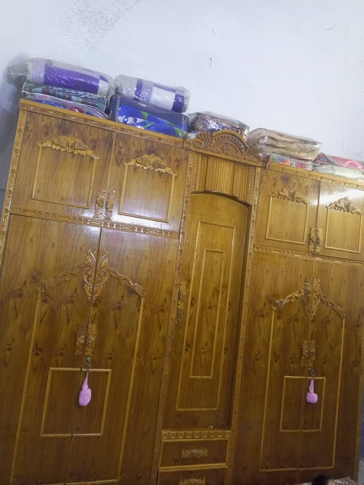 قنصور ابو ملحق للبيع شغل نجار  فصال جديد مامستخدم كم شهر سعر ٤٥٠ وبي مجال مكاني الايمن التواصل على الرقم *********** موصل, نينوى
