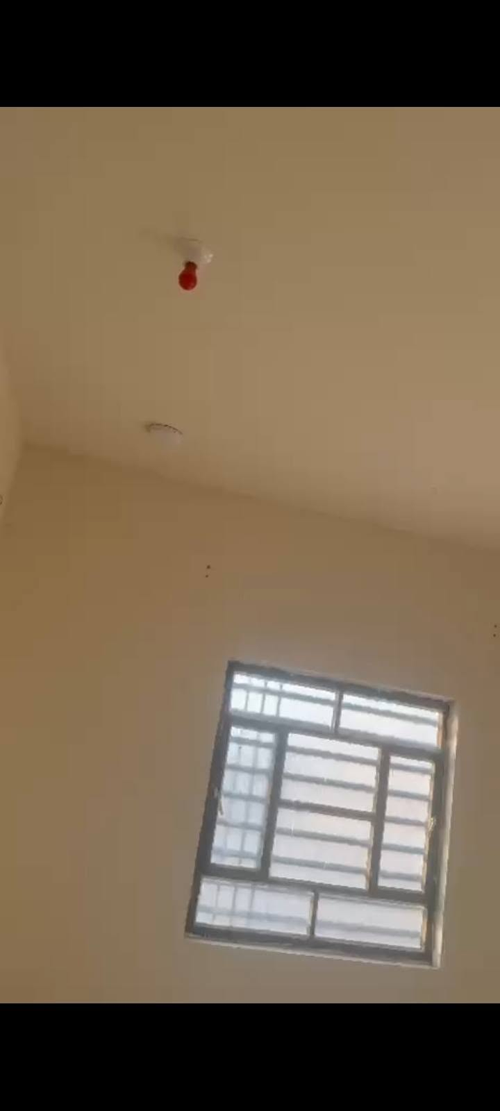 طابق اول • قرب مدرسة الفجر • غرفتين وصاله
