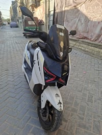 دراجه شحن اليثيوم صار اربع اشهر من جبته وضمانه بعدله شهر وسبع ايام يلا...