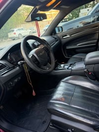 كرايسلر 300فئه S 2018 بانوراما مواصفات معروفه   ماشيه 115كم  داخله كلي...