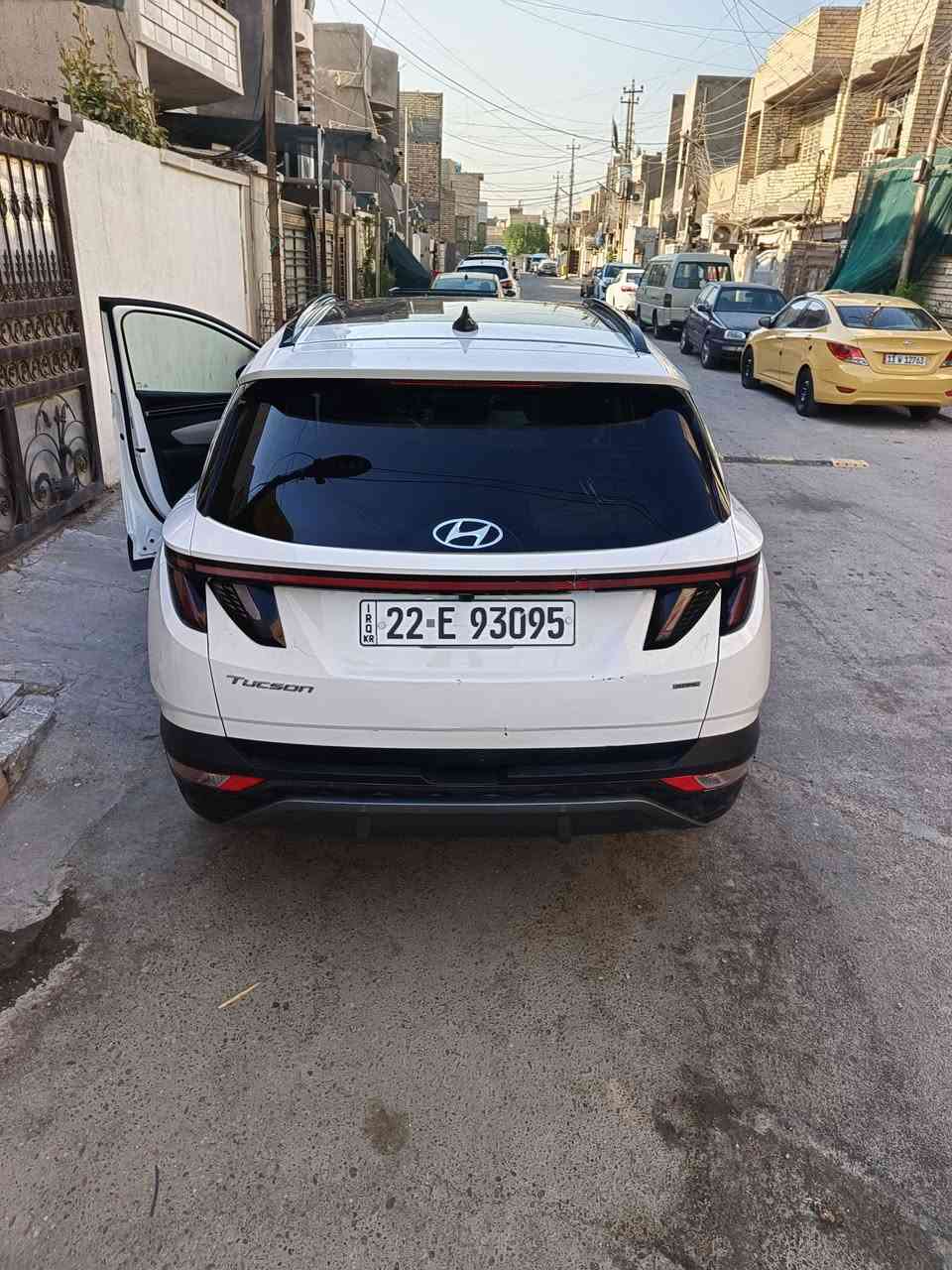 السلام عليكم  
توسان 2023 لمتد vip فول الفول امريكي السياره  بدون حادث فاتحين الدعاميه وسرقة البنيد 
    رقم اربيل الدولي الجديد تحويل ثاني يوم  السعر 159$ سعر جداً مناسب بلعافيه على ياخذهه 
 مكان السياره الكراده 
وارد أمريكي الحادث جاملغ والبنيد  باب الوره
للاستفسار ***********  وات ساب
                         ‬‏         
المواصفات LIMITED VIP
1- بصمة تشغيل 
2- بصمة ابواب لمس دخول ذكي 
3- بنوراما على طول السيارة 
4- صندوق كهرباء شفط 
5- كامرات 360 درجة ( جانبية - امامية - خلفية ) 
6- كامرات مع الاشارة 
7- السيارة تتقدم وترجع ب البصمة 
8- تبريد تدفئة كشنات 
9- كشنات جلد كريمي 
10- كشنات كهرباء 
11- اضواء محيطية 67 لون اختياري 
12- كشنات خلفية هيتر 
13- مرايات تعتيم ذاتي 
14- ابل كار بلي 
15- اندرويد اوتو 
16- شاشة دجيتل 3 اشكال للقيادة 
17- اشاير ترحيب 
18- اضواء امامية LED زنون 
19- اضواء خلفية LED
20- هوك خلفي 
21- فول اوامر صوتية 
22- جامات اوتو 
23- قطعتين تبريد 
24- اشارات ب المري
25- كير دكم 
26- شفتات ستيرن 
27- تحكمات ستيرن 
28- السيارة فور ويل 
29- محرك 2500 المرغوب 
30- هاند بريك بصمة 
31- شحن واير ليس 
32- منافذ شحن 
33- اوتو هولد 
34- تشغيل عن بعد 
35- السيارة اوتو بارك 
36- حساسات امامية 
37- حساسات خلفية 
38- كير AT المرغوب 
39- رادار امامي رادار خلفي رادار جانبي 
40- نقطة عمياء 
50- خزن ميموري
وبعد بيها هواي مواصفات
