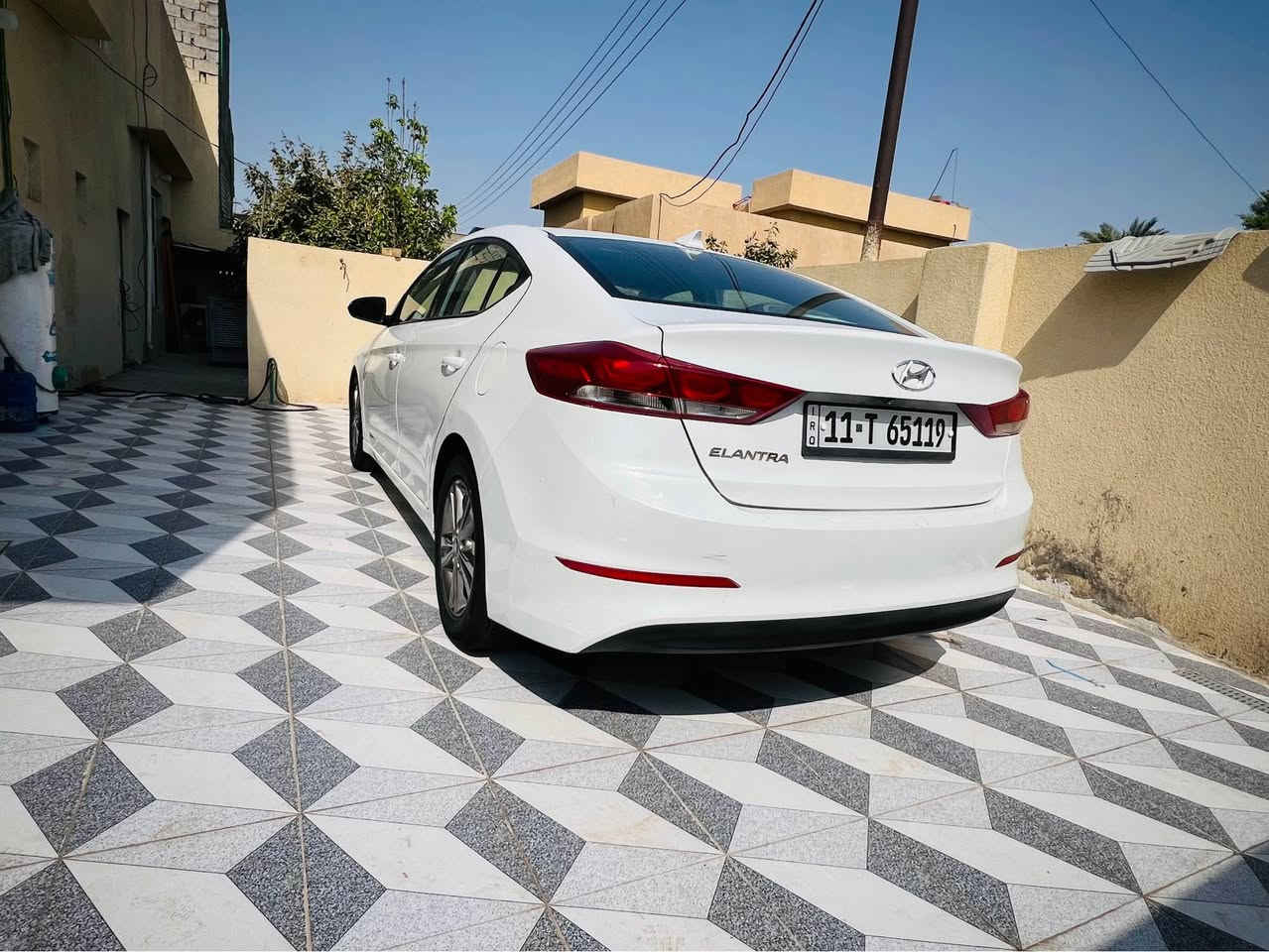 النترا ١٨ ابيض صدفي مكينه ٢٠٠٠ كير ايتي سياره نضيفه ماشيه ١٣٧ بيهه بنيد مصبوغ وبيهه تكشير بسيط بلقماره لباقي جديد تيريد صدر امامي خلفي كله جديد مكاني بغداد جسر ديالى *********** بغداد, العراق
