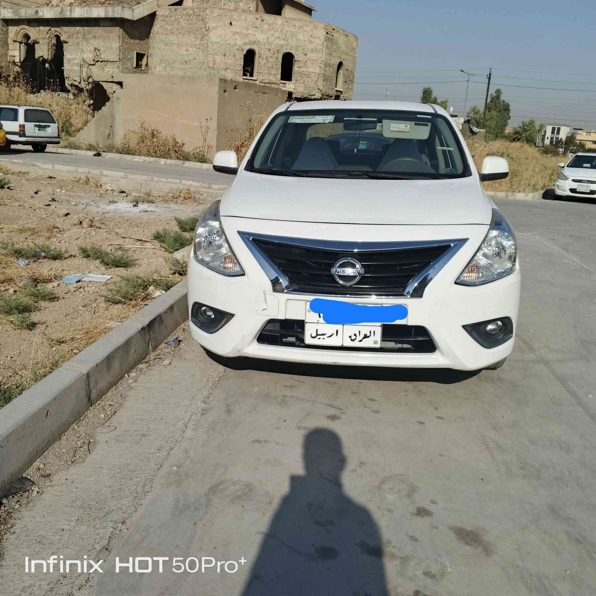 السلام عليكم نيسان سني خليجي بدون صبغ بيها بارد باب السايق والباقي كفاله كير محرك تبريد كله شرط طخم مسوي جديد السعر 105 مكان السياره موصل  للستفسار *********** بي وتساب

