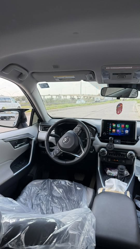 � للبيع | تويوتا RAV4 هايبرد XLE موديل 2025 (وارد أمريكي 🇺🇸)
* ✅ الفئة: XLE Hybrid
* ✅ الموديل: 2025
* ✅ الوارد: أمريكي
* ✅ الممشى: 13,000 كم
* ✅ الضربة: جامغ أمامي
* ✅ بدون ايرباكات
* ✅ رقم الشاصي (VIN): JTMRWRFV7SJ074218
* 💰 السعر: 24,300 دولار

📞 للتواصل ***********
