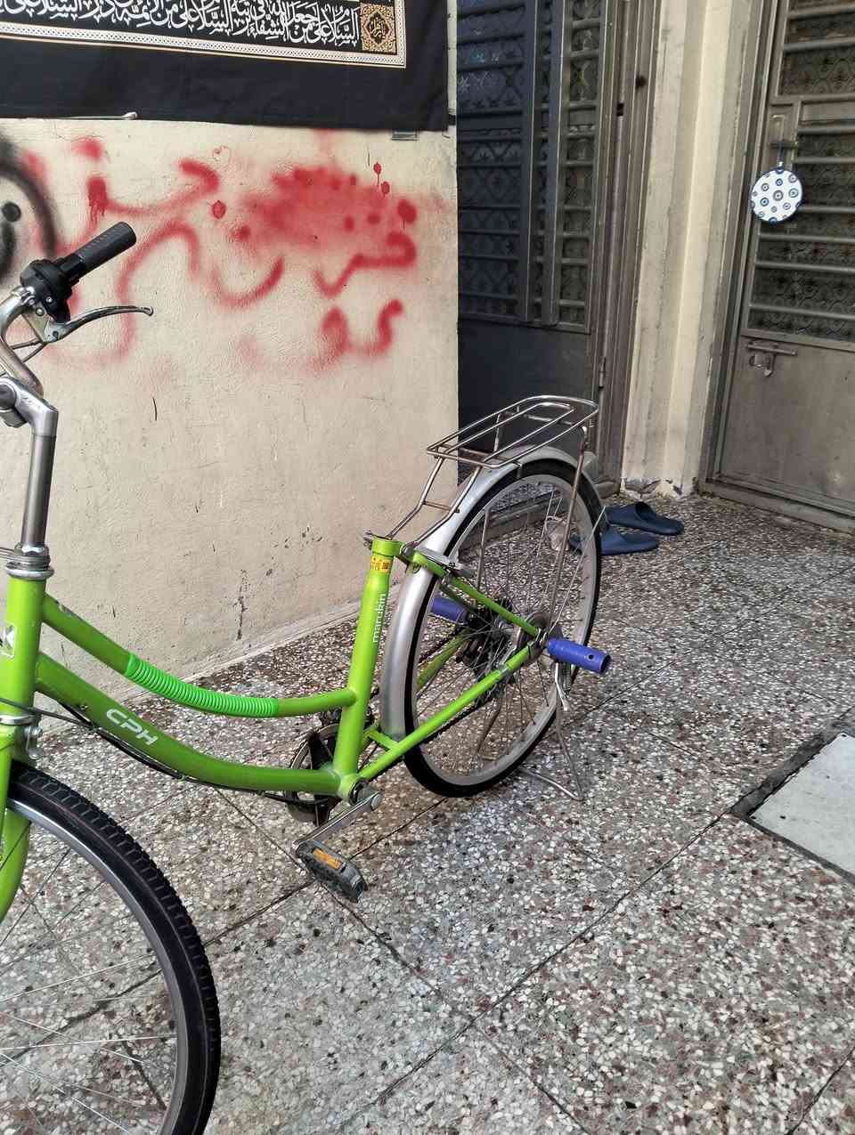 سلام عليكم عندي بايسكل بناتي لبيع عكرب البايسكل نظيف جدن السعر90 وبي مجال
***********
