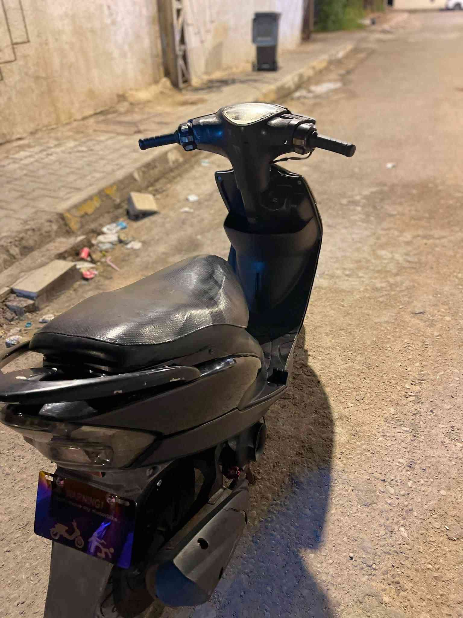 سلام عليكم دراجه ماكس عدله دراجه نضيفه كفرات البلاديه موجوده ضامهن دراجه كهربائيات كلهه شغاله عينه شاير هورن دبلات وشلعه ومعدل فول سعرهه ب 775 بيهه مجال قليل عنواني بصره معقل رقم تلفون واتساب وسيم كارت ***********
