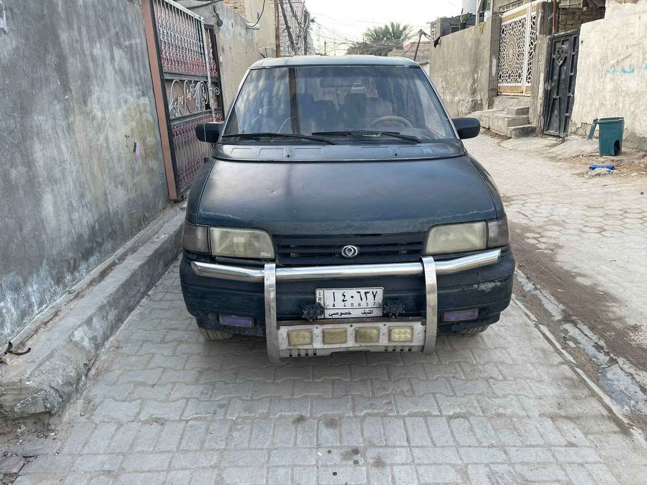 السلام عليكم للبيع السياره مازده موديل 1996السياره مكفوله مكينه وكير وحداديه بيه مكينه وكير رأس الثور 
مكينه وكير جدد مكان السياره نجف الاشرف 
السعر 35وبيه مجال خابر وتدلل ***********
