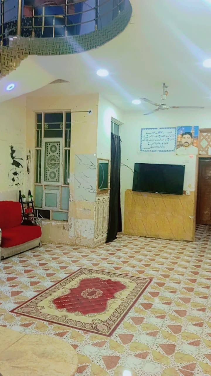 السلام عليكم بيت للبيع 100 متر
بيت بنيان حديث البكان النهروان شارع المستشفى على خير على البره عالسايدين مكلف النشر الاتصال بالرقم بي واتساب ***********

