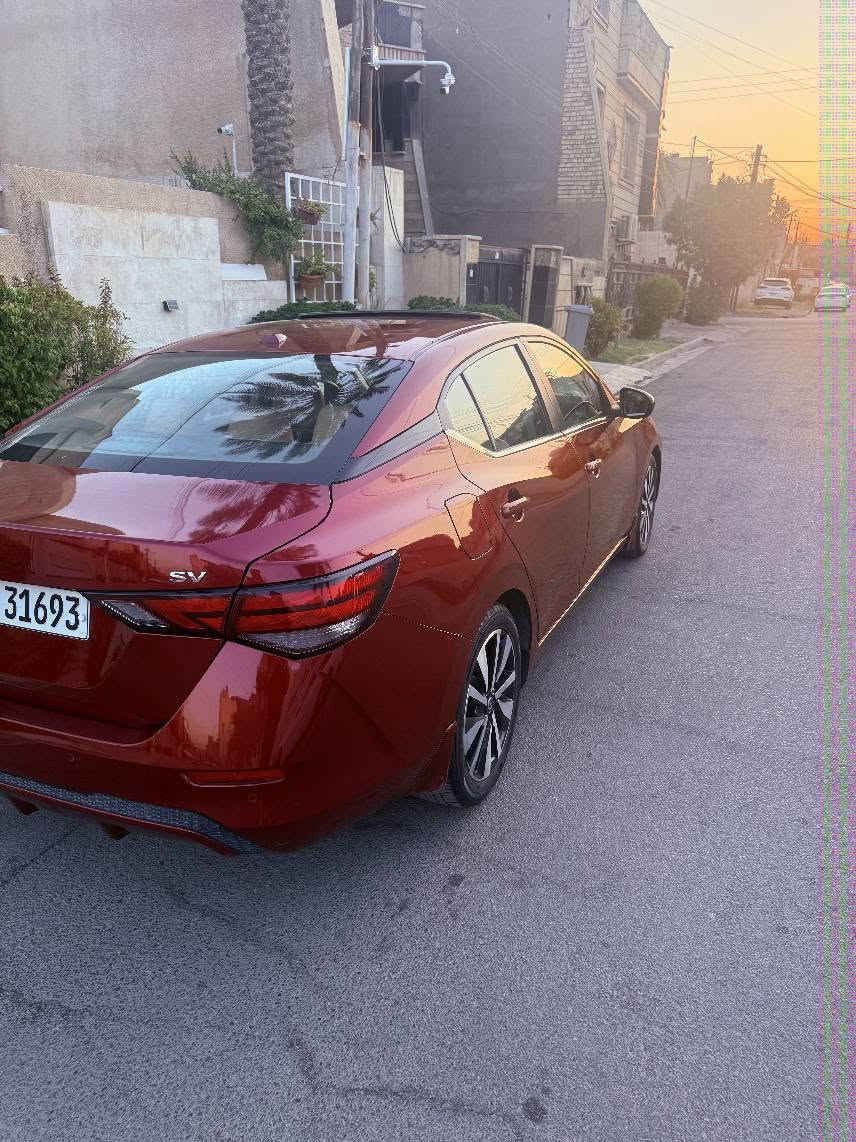السـلام عليــكم
للبيــع ...
NISSAN SENTRA
مواصفات الـSV PLUSE
موديل 2023 .
مكينه حجم 2.0 .
كير اوتوماتيك .
ماشيه 72,000km
داخل مشمشي .
بصمه ودوخول ذكي .
شاشه وسطيه .
تحكمات ستيرن .
كشن جلد قرميدي مشمشي .
كشنات كهرباء .
رادار ونقطه عمياء .
فتحة سقف .
ويل كب حجم 18. 
وباقي المواصفات .

السياره رقم 21 سليمانيه .
السنويه بأسمي لغاية 2028 ، شرط التحويل
السياره وارد امريكي بيه چاملغ امامي سايق فقط ، ايرباك برده وراجع الايرباك بلادي يعني مو دايود.
رقم الشاصي (( 3N1AB8CV8PY224561 ))
مكان السياره سليمانيه .
السعر 152 وبي مجال .
للاستفسار *********** السليمانية, العراق
