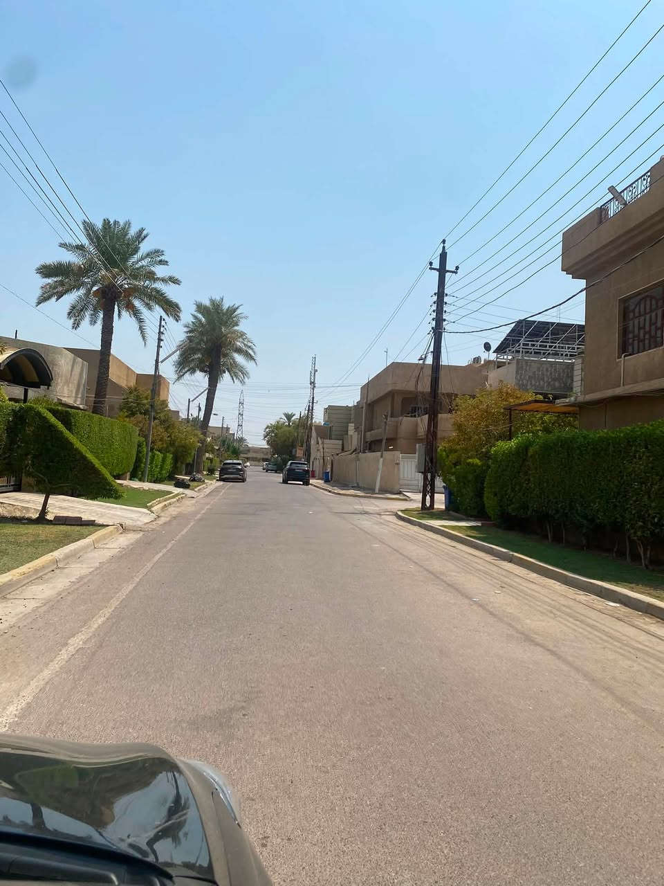 السلام عليكم 
مشتمل للبيع ركن في السيدية مربع جواد الرومي المساحة ٦٣م واجهة ٧,٦٠سم للاستفسار الاتصال ***********
