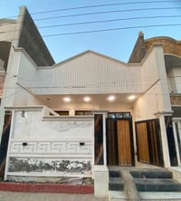 دار لإيجار مساحه  100متر يحتوي على 2غرف نوم +ستقبال+مطبخ+صحيات عدد 2 📍...