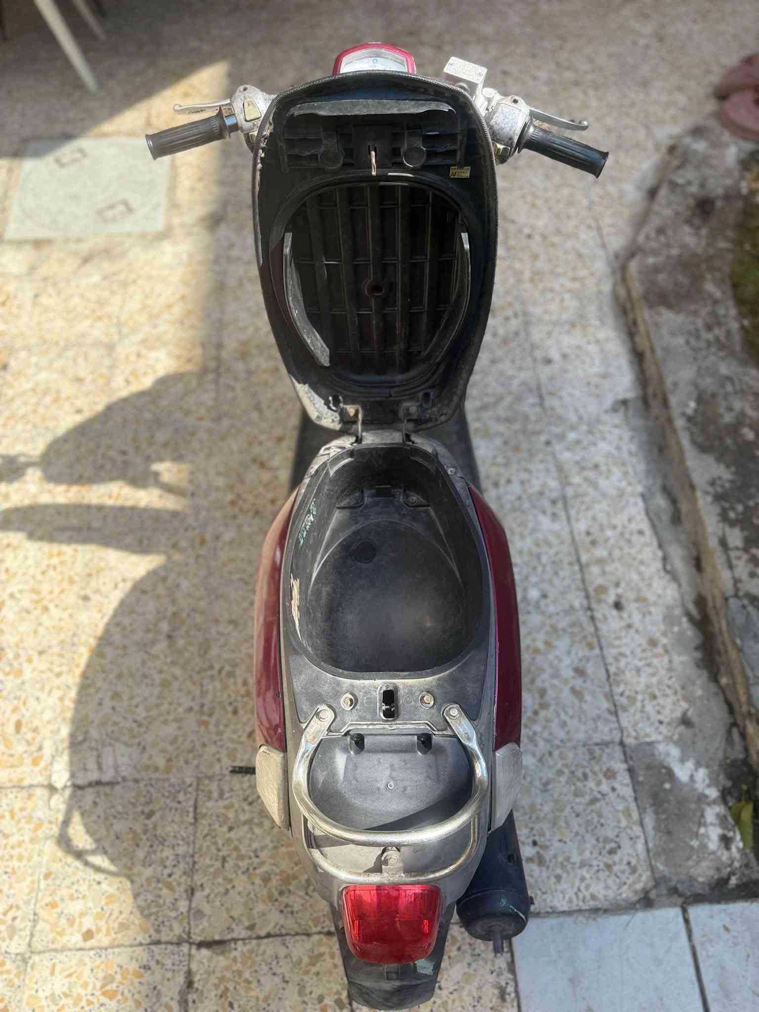 السلام عليكم
ماكس بوليسي 🛵
نكره سلف بأي وقت
شلعه ومعدل تاكل الكاع🚀
اني منزلهه على ايدي من الرمبه بعدهي ملحه
الدراجة كلهه بلادية عدا الكفرات+السلف
نقوصاتهه بسيطة كلوب+جاملغ الامامي سعرهن مايتجاوز ال20الف
الدراجه نضيفة محرك مفتوح بس شغل درجة اولى
ناعمه كلش
مكاني:بغداد/الكاظمية🏡
السعر:475الف وبيهه مجال للطيبين🔥
رقم الهاتف:***********📞

                            (بـيـاع شـراي لاتراسـلني)
