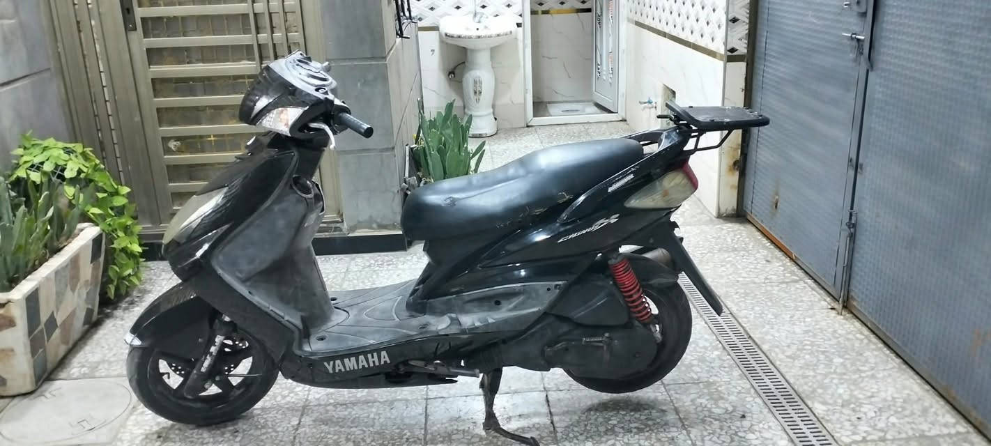 سكنس فحل نوزل خطين ياباني قبق نفخ ستان كهرباء دراجه جديدة كلها شغاله مابيها نواقص بيها مكينه صلاوات ع محمد وال محمد تاكل الشارع سعرها مناسب 700 مكان بغداد العبيدي ***********
