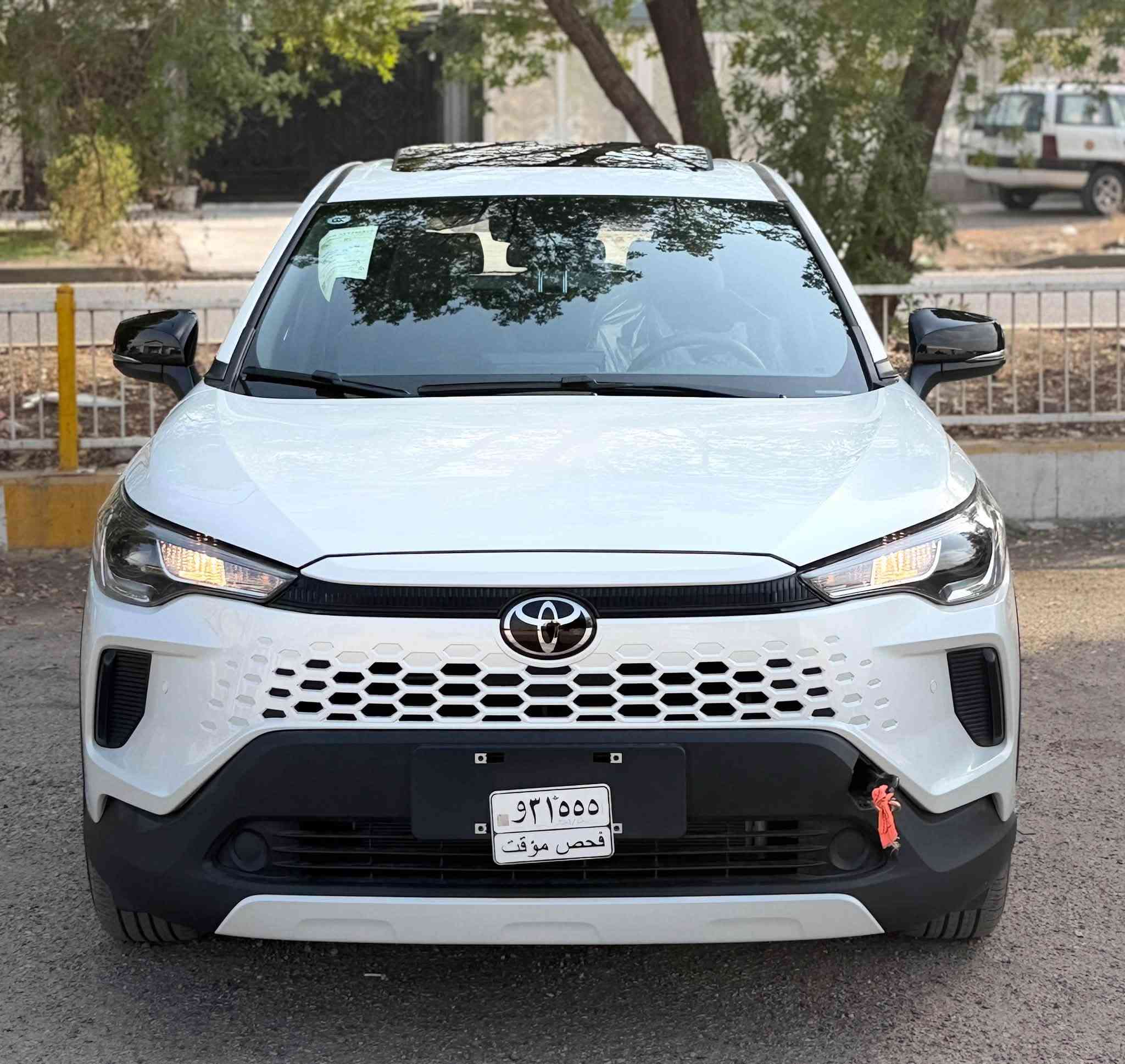 تويوتا كورولا كروس موديل 2026 | الشكل الجديد
زيرو 0 KM — غير مستعملة
مرقمة بغداد كامل

السعر: 32,650,000 دينار عراقي

مكان السيارة: بغداد – السيدية
للتواصل: ***********

 المواصفات
• بصمة دخول وتشغيل
• فتحة سقف
• كرسي كهرباء
• كراسي جلد
• قطعتين تبريد
• حساسات
• البجم الجديد
• مري أسود
• شاشة
• كاميرا خلفية
