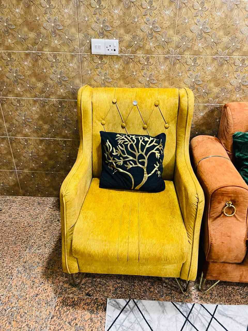 ٧مقاعد • بلوك اسود • نضيف
