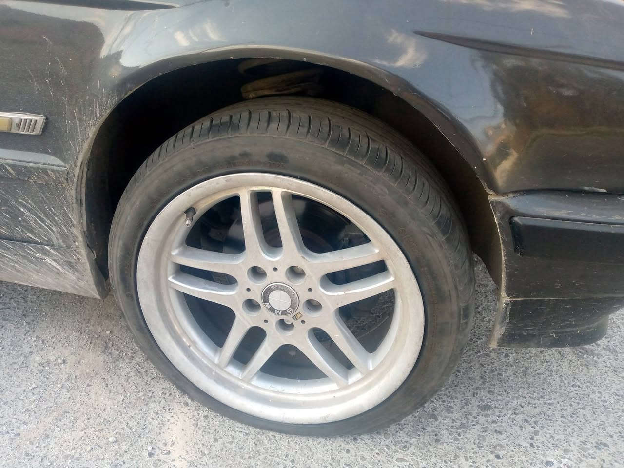 للبيع ويل m18 وحدا بي كسر خفيف ومصلاح والثاني بي كسر وعوج ويا زوج تايرت فقط 
سعرو 250 
***********
