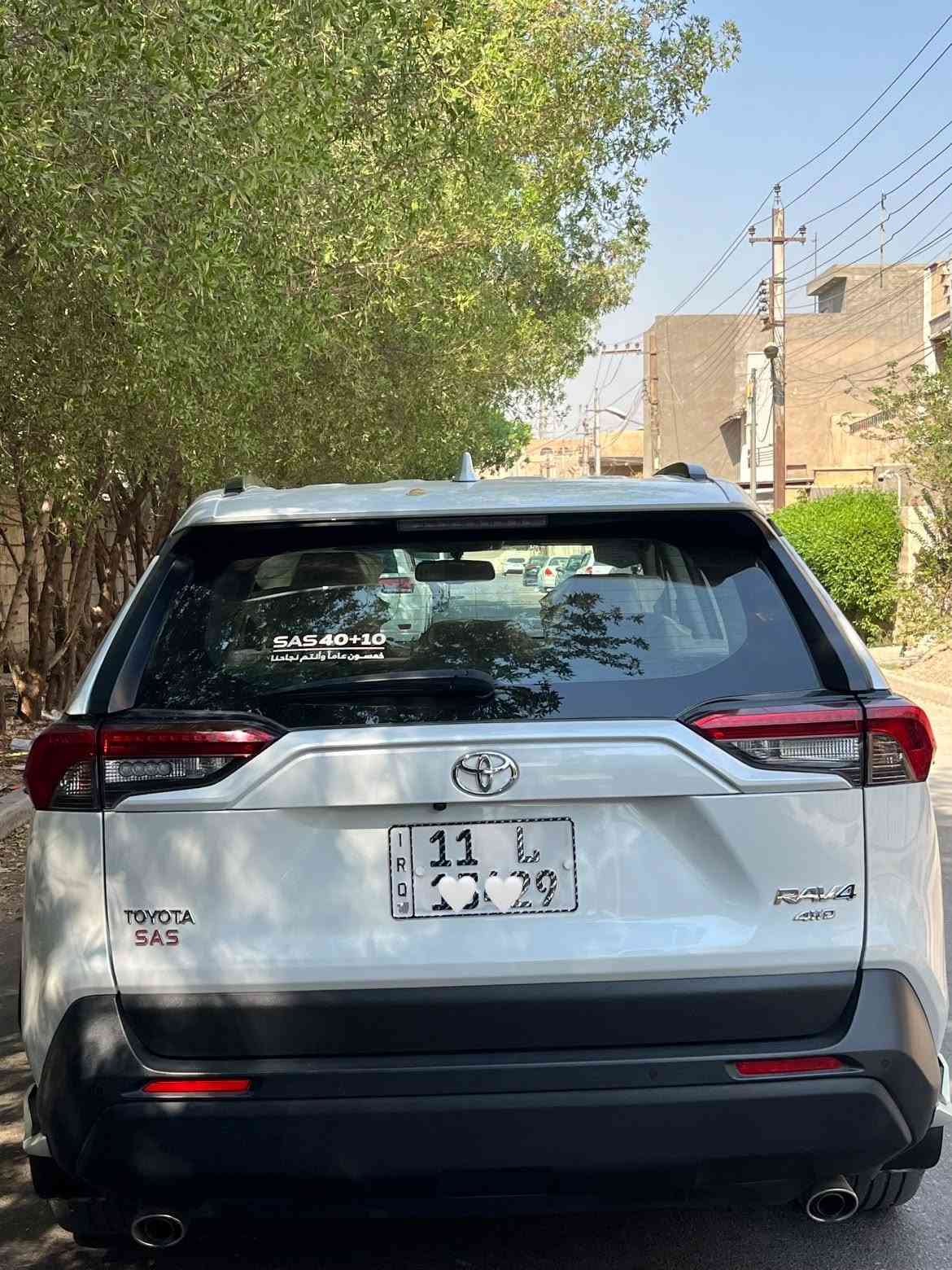 السلام عليكم
للبيع تيوتا راف فور (ساز بانزين ) ياباني

موديل 2023

رقم بغداد بأسمي تحويل مباشر 

السياره داخل ضمان شركه ساز 

عداد المسافات 19الف و ٤٠٠

داخل عسلي 
فتحه سقف 
بصمه دخول بصمه تشغيل 
تشغيل عن بعد 
قطعتين تبريد 
شاشه كبيره حساسات خلفيه 
ويل كروم 

السياره كفاله عامه 

العنوان بغداد حي الاعلام 

***********
***********
