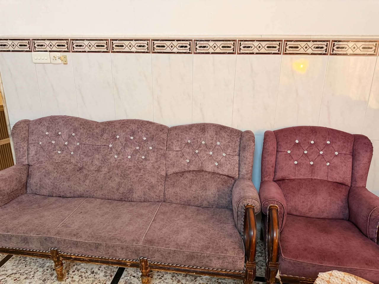 اثاث للبيع غرفة نوم قنبات
سعر خاص ***********
