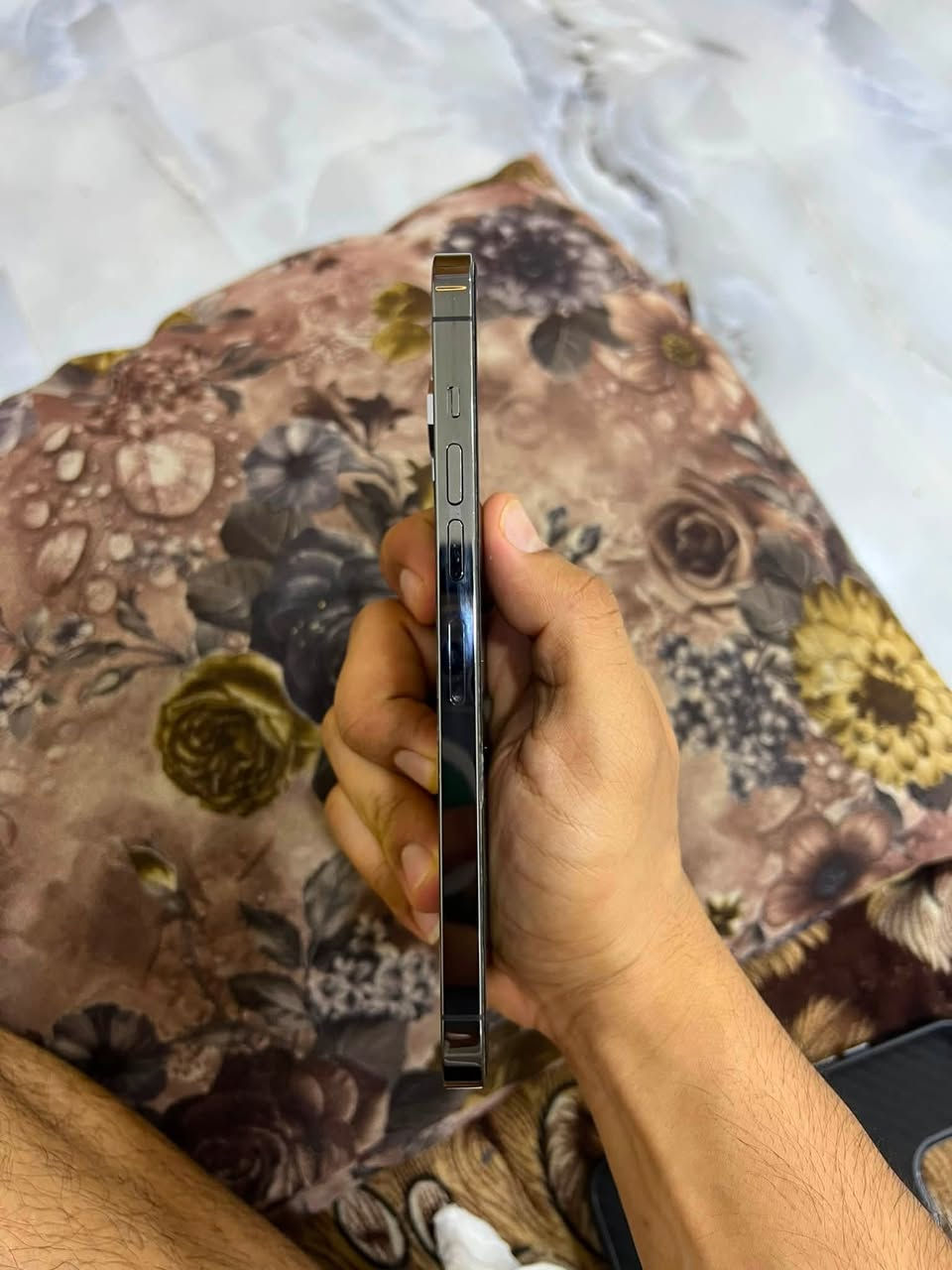13 برو ماكس
للبيع جهاز نضيف وما بي اي خلل ما عده ضهر و مامثر على اي شي من جهاز 

ذاكر 256

بطاريه 96

 شحنه كلش زين جهاز نضيف كلش ماعده ضهر 

وعندي لصور لفحص وجهاز وين متريد اخذه  سعره 700 بي مجال قليل مال ضهر ***********
