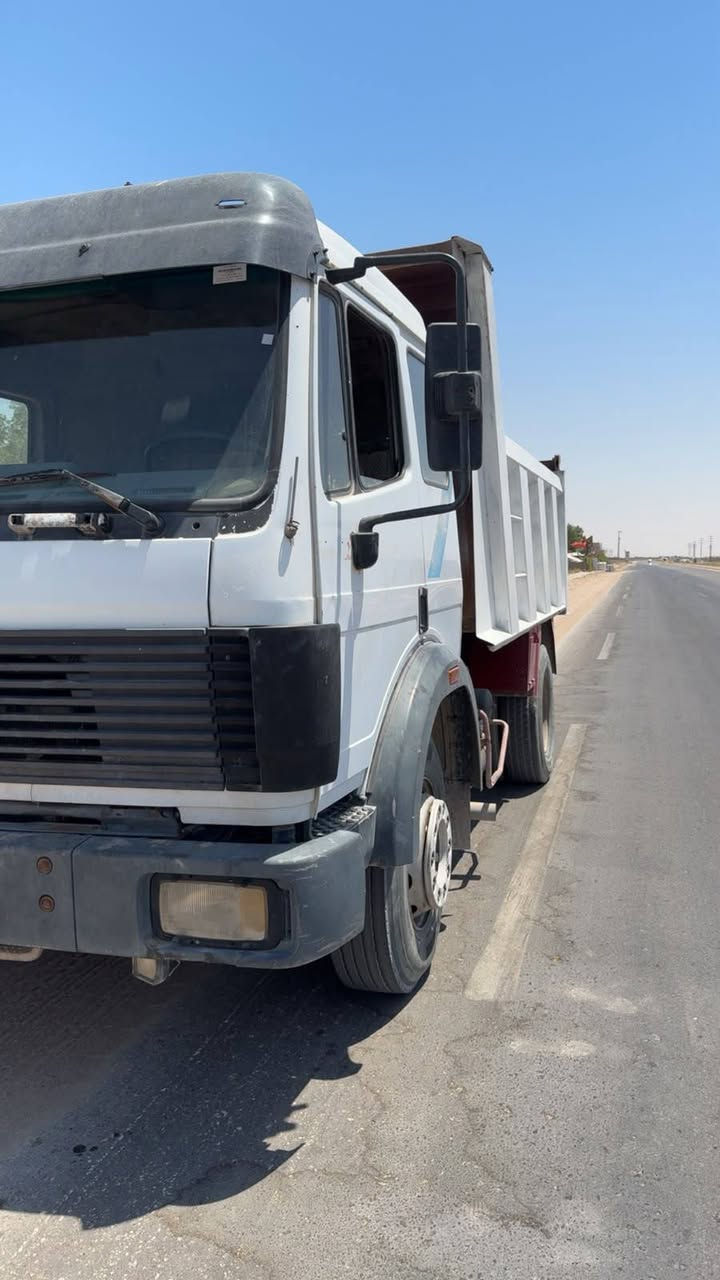 البي البيع مديل 92
مكينه 8 شرط مامفتوح برقي بيه 
كير 6وشلعه  شاصي مكفول 
اكسن شفتات 
بدي جديد شرط طابوكه وحده مامحمل بيه
السياره جاهزه من كلشي 
بدون رقم  ابيع 
السعر 85ورقه مكان نجف 
***********
