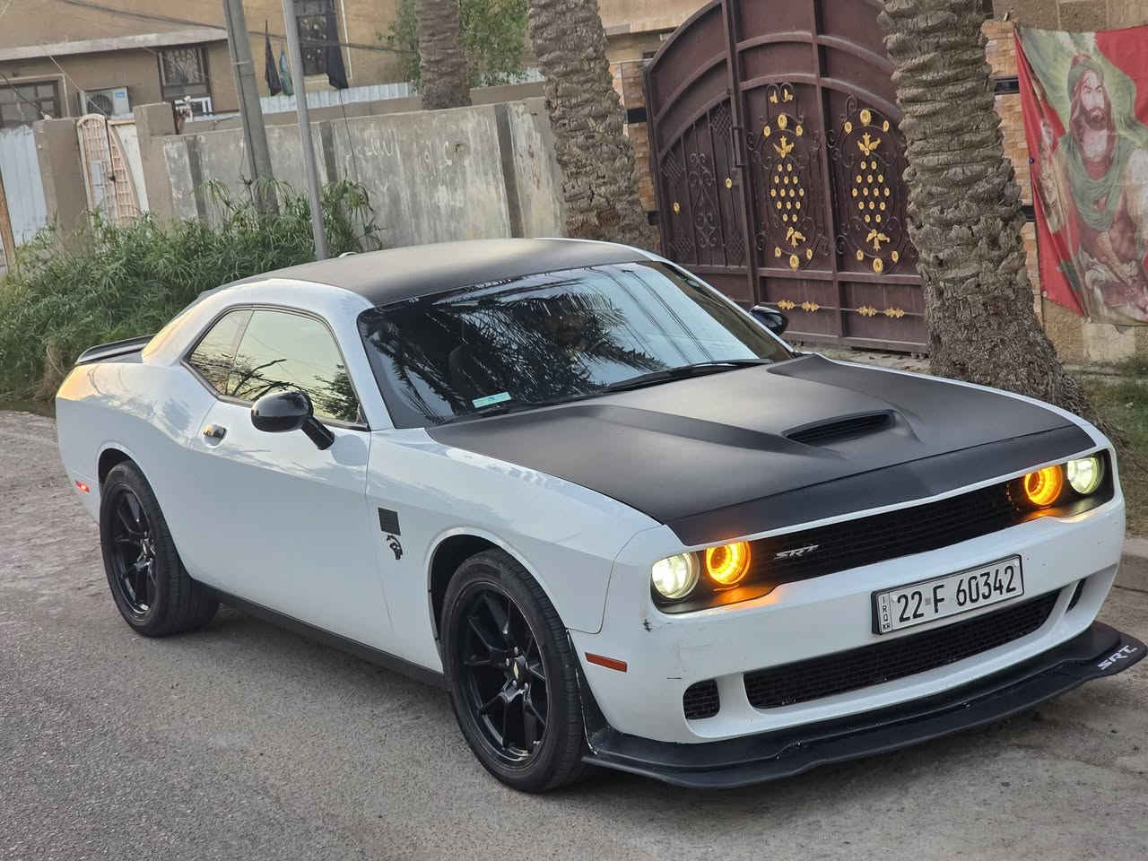بسم الله الرحمن الرحيم
((السونار بالمنشور صور الحادث بالمنشور)) 
دوج جالنجر SXT تو ويل 2019 محرك 3600
رقم اربيل بأسمي يعني تحويل ثاني يوم
*مواصفات:
بصمة تشغيل
تشغيل عن بعد
شاشة وسط كاربلي بلادي
كامرا خلفية
شفتات استيرن
حجر بيئة بلادي
لايتات زنون
ويل حجم 20
تخم تاير جديد
دهن امزويل كله ابدللها
السيارة ماشية 85 الف مايل
#السعر162ورقة
مكاني بغداد حي العامل
***********
الخاص مغلق اني مكلف بالنشر وهذا رقم صاحبها
