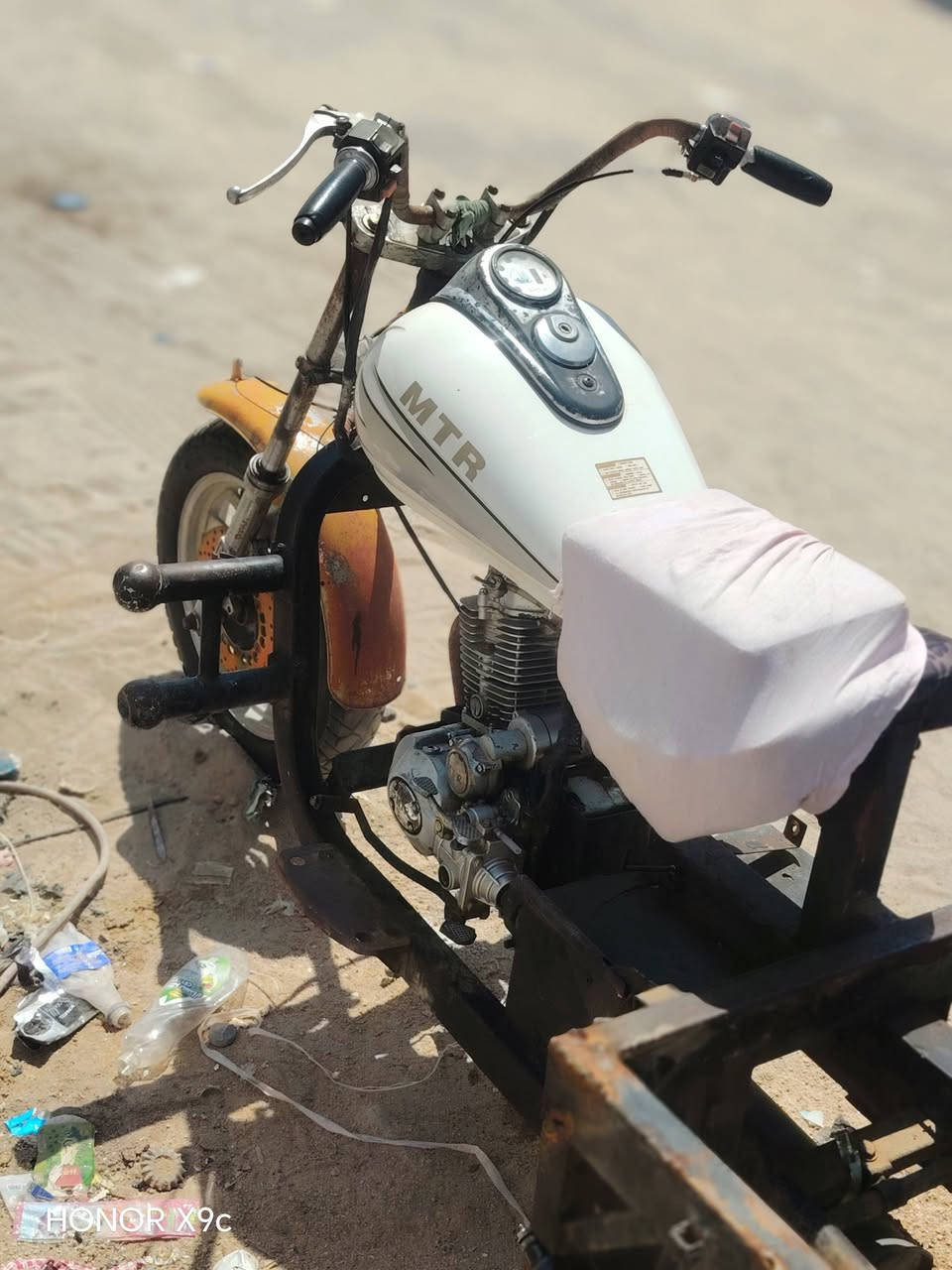 البيع دوات موديل 16 سعرهه550وبيه مجال مكان بصره الزبير ***********
