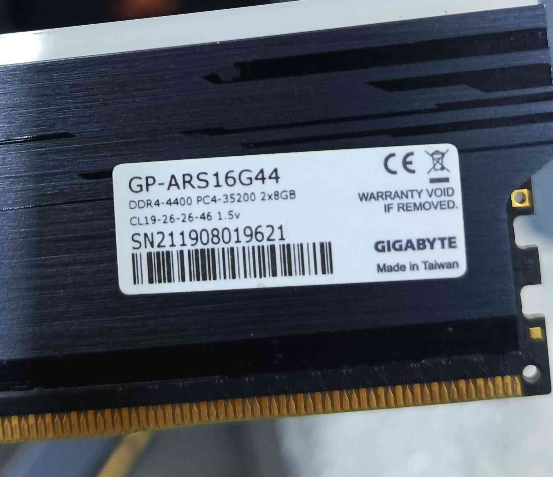 رامات DDR4 ١٦GB • ٤٤٠٠MT/s • نجف
