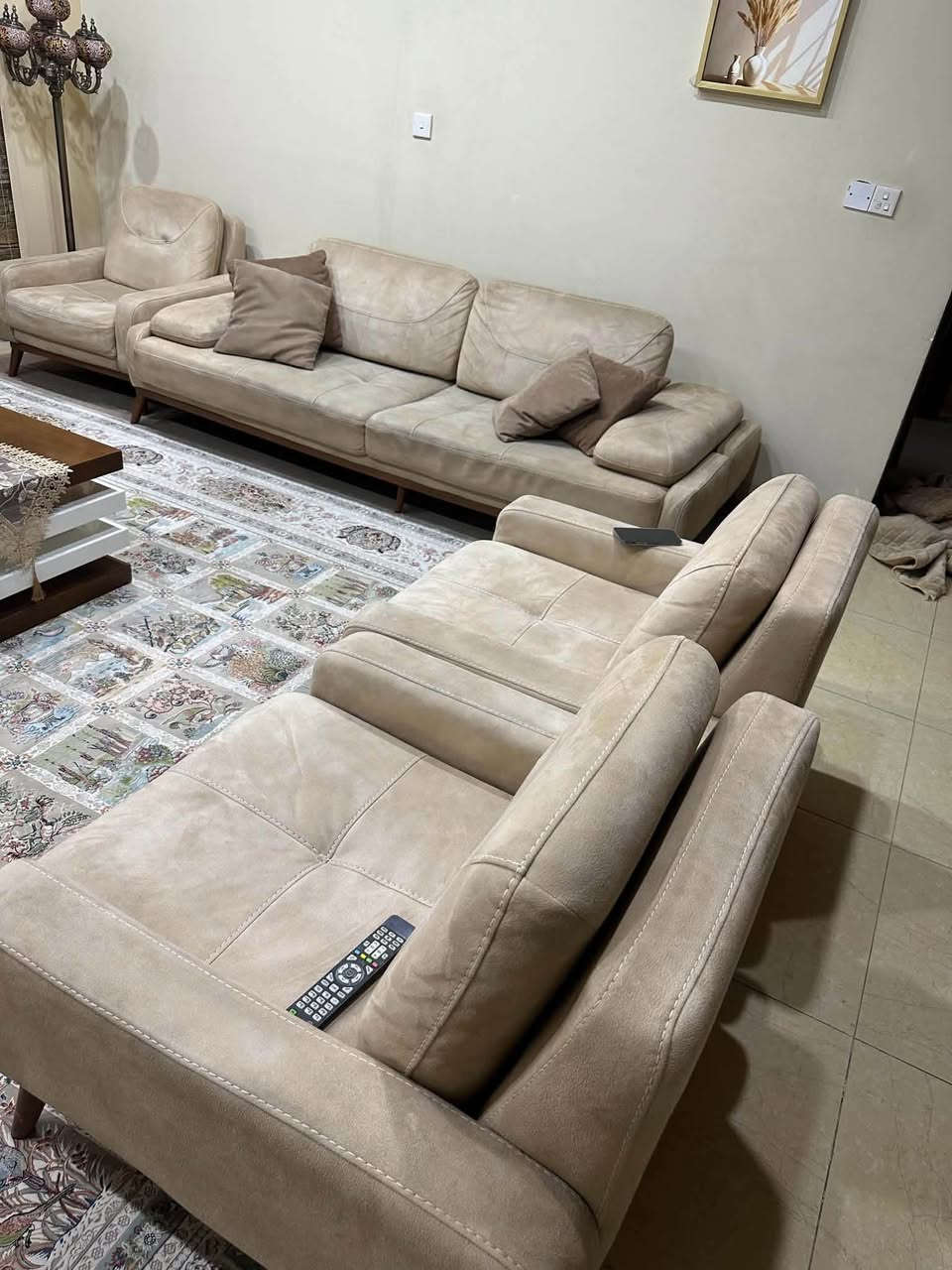 طقم صالون ١٠نفر • تلفزيون ٦٠ إنش • أربيل